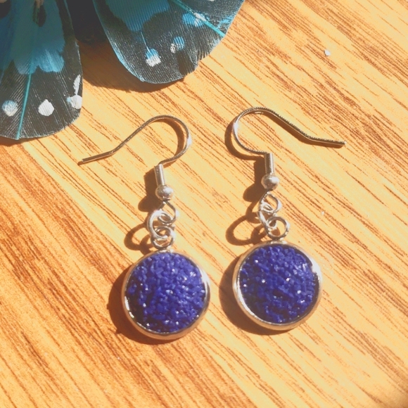Jewelry - Midnight blue/purple druzzy earrings ✨